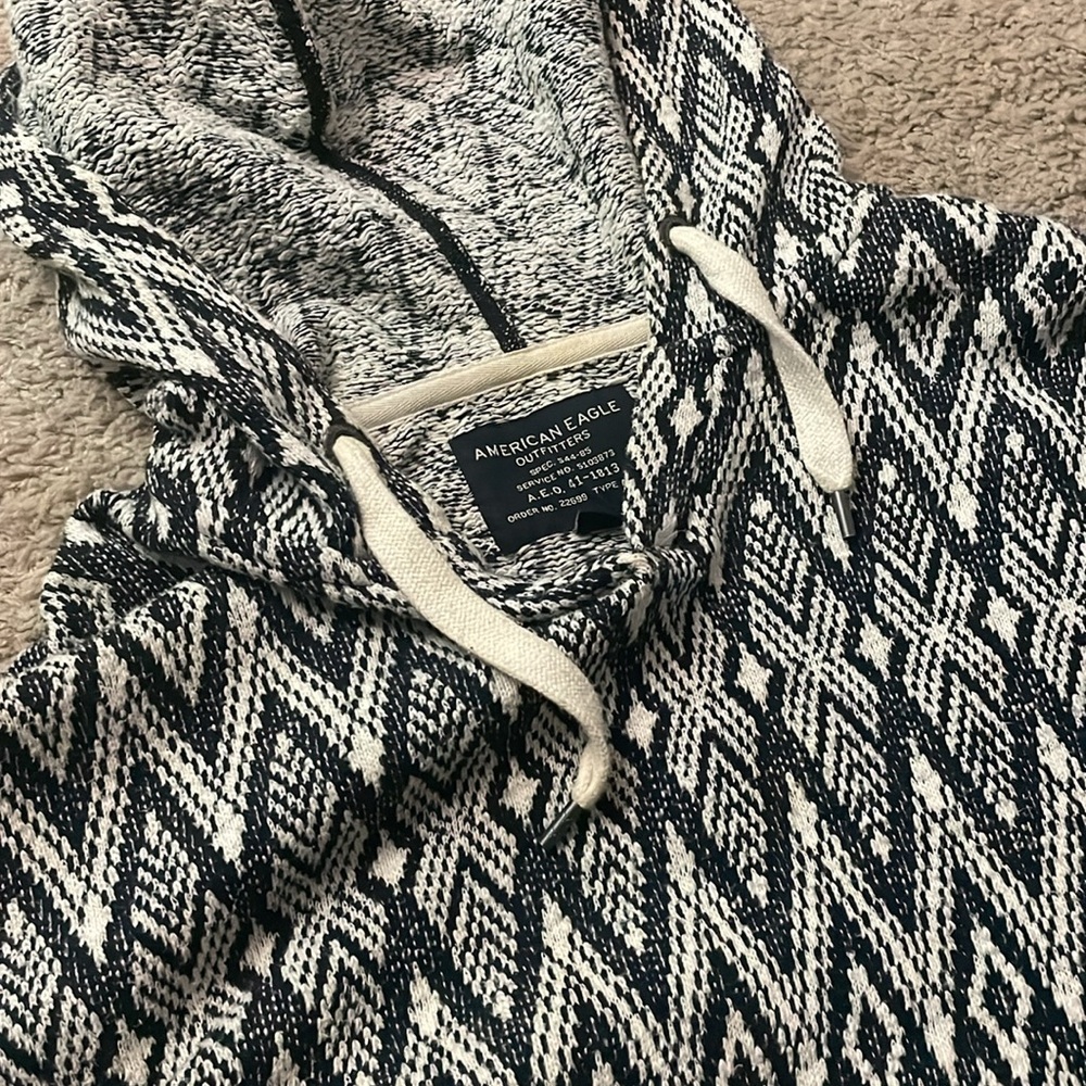 American Eagle Men’s knit Baja hoodie/ sweatshirt - Picture 2 of 2